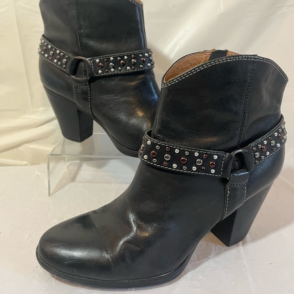 Sofft Noreen Black Leather Studded Harness Heeled Ankle Cowboy‎ Boot - Picture 6 of 15